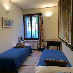 https://artistic-flat-in-front-of-guggenheim-collection.hotelslidodijesolo.com