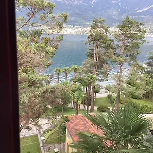 Wonderful Front Near Bellagio Apartment