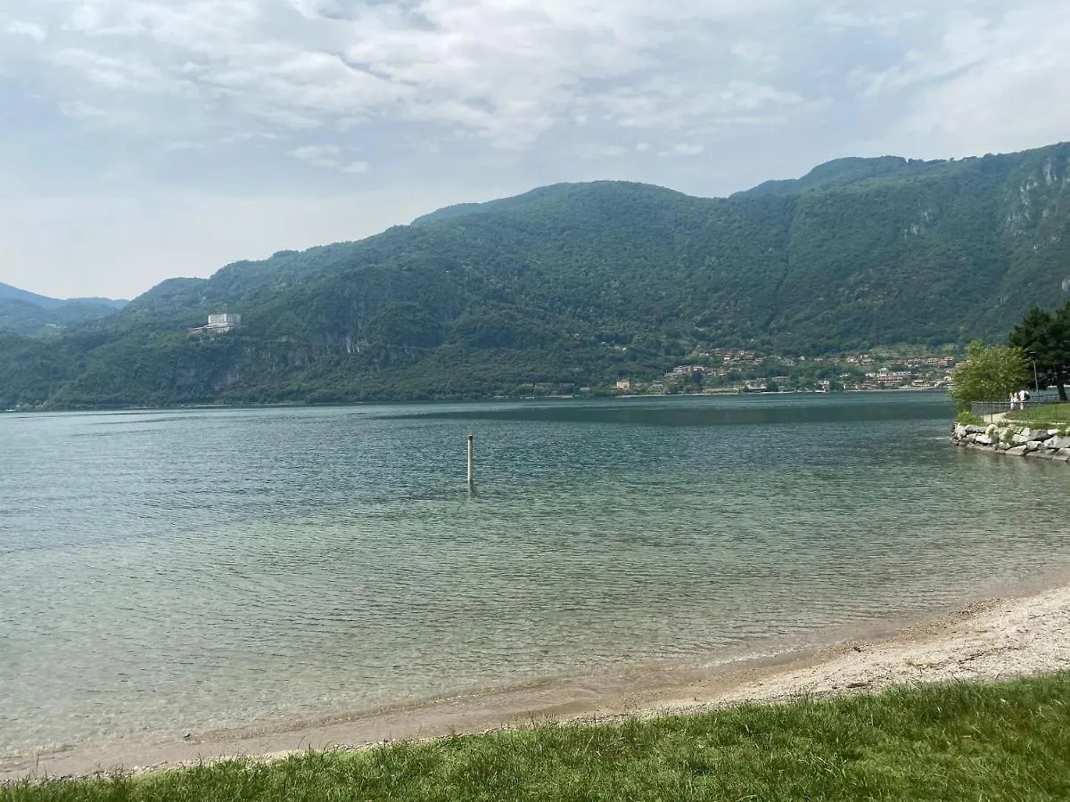 Villa The Swan - Composed By 2 Apartments Mandello del Lario