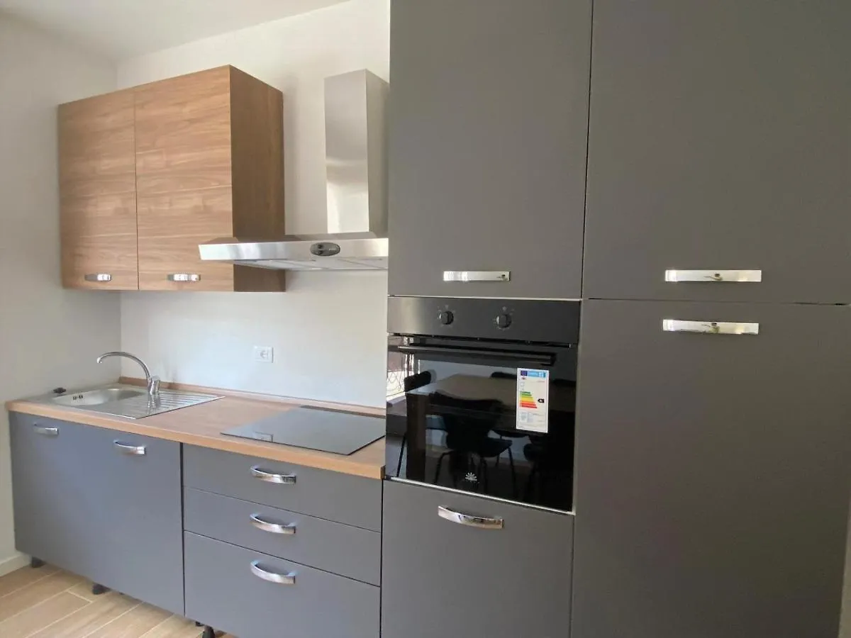 Villa The Swan - Composed By 2 Apartments Mandello del Lario